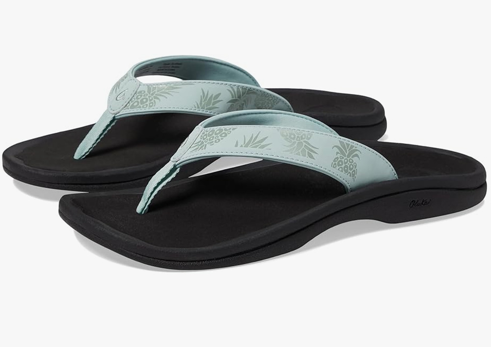 OluKai Womens Ohana Flip Flop Sandals Size 7 Blue Swell Hua Pineapple Print NIB